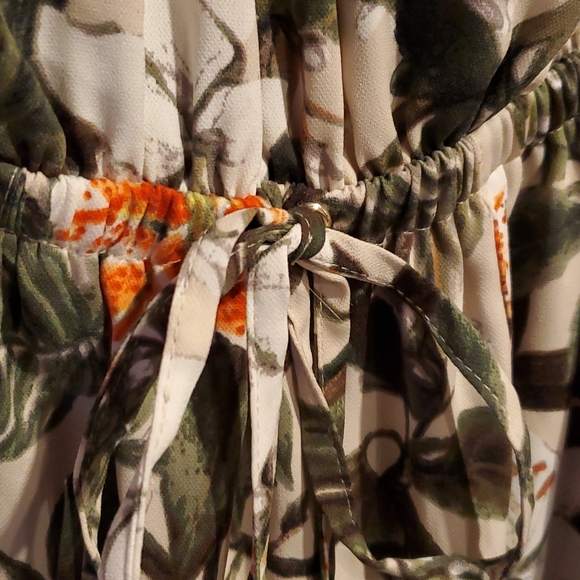 Short Tropical Patterned Casual Dress | Dynamite XS - Picture 5 of 10